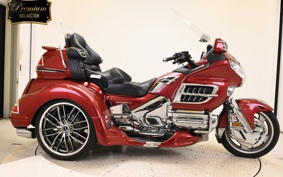 HONDA GL 1800 GOLD WING  TRIKE 2002