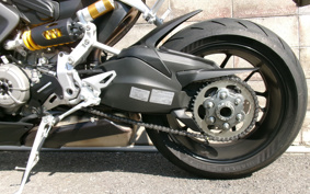 DUCATI  DUCATI  STREET  FIGHTER V2 2023 3F00