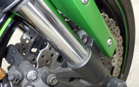 KAWASAKI Z800 2015