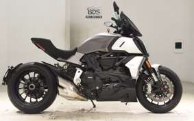 DUCATI DIAVEL 1260 2021