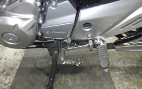 SUZUKI GSR250 2013