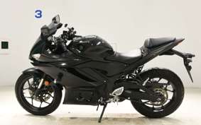 YAMAHA YZF-R25 2022 RG43J