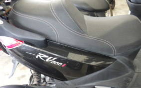 SYM RV200I TRIKE ヤネツキ