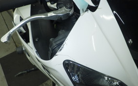 YAMAHA YZF-R6 2011