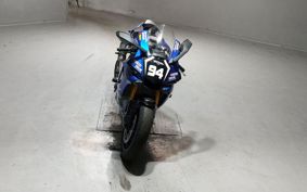 YAMAHA YZF-R1 2015 RN39