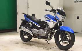 SUZUKI GSR250 2020