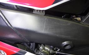 YAMAHA YZF-R7 2000