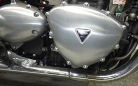 TRIUMPH BONNEVILLE SE 2009