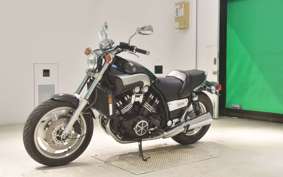 YAMAHA VMAX 2000