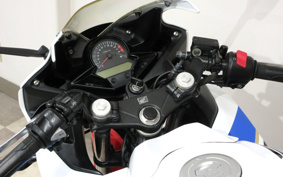 HONDA CBR250R MC41