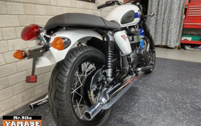 TRIUMPH BONNEVILLE T100 2015 TJ9157