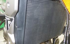 TRIUMPH TRIDENT 660 2022