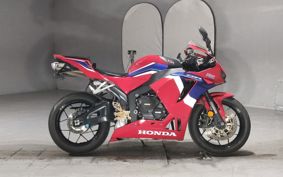 HONDA CBR600RR 2021 PC40