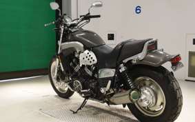 YAMAHA VMAX 2001