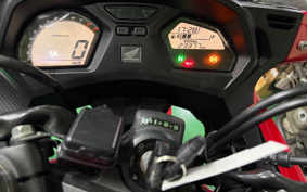 HONDA CBR650F 2018 RC83