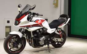 HONDA CB1300SB SUPER BOLDOR A 2010 SC54