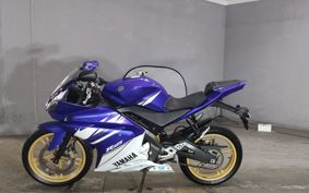 YAMAHA YZF-R125 RE06