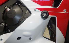 HONDA CBR600RR GEN 3 2015 PC40