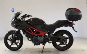 HONDA VTR 250 F 2003 MC33
