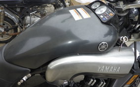 YAMAHA VMAX 2000
