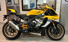 YAMAHA YZF-R1 2016 RN39
