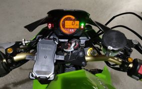 KAWASAKI Z1000 ZRT00A