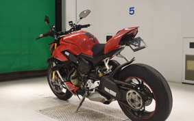 DUCATI STREETFIGHTER V4 S 2021