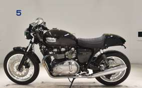 TRIUMPH THRUXTON 900