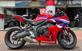 HONDA CBR650R E-Clutch 2024 RH17