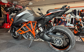 KTM 1290 SUPER DUKE GT 2019 V6940