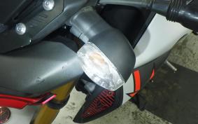 YAMAHA MT-15
