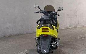 YAMAHA MAJESTY 125 SE27