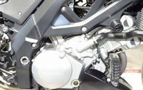 SUZUKI SV1000S 2005 VT54A