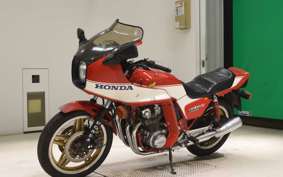 HONDA CB900F 2025 SC01