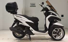 YAMAHA TRICITY 125 SE82J