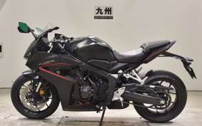 HONDA CBR650R-2 2025 RH17