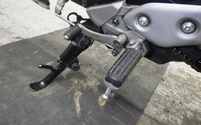 YAMAHA FZ25