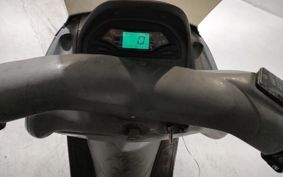 YAMAHA MAJESTY 125 SE27