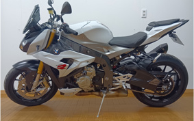 BMW S1000R 2014 0D02