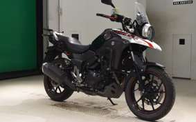 SUZUKI Vｽﾄﾛｰﾑ250A 2013