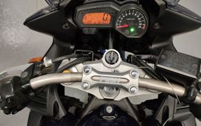 YAMAHA FZ-1 FEATHER RN17