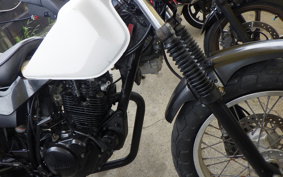YAMAHA TW225 DG09J