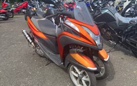 YAMAHA TRICITY 125 SE82J