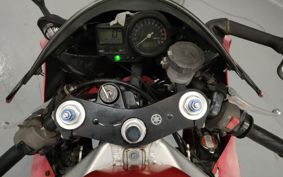 YAMAHA YZF-R1 RN01