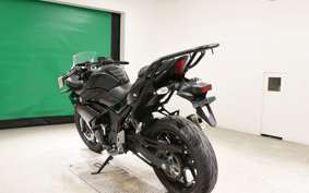 SUZUKI GSX250R 1983
