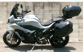 BMW S1000XR 2022 0E41