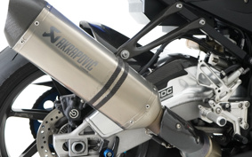 BMW HP4 2014 0D01