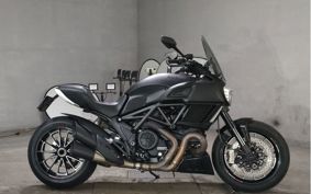 DUCATI DIAVEL DARK 2018 GC00AA