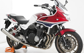 HONDA CB1300 SUPER  BOL DOR E PACK  2018 SC54
