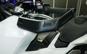 HONDA X-ADV 750 2025 RH21
